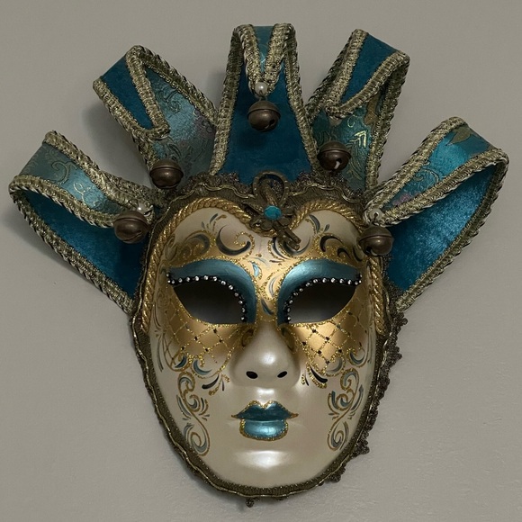 Teal and gold jester face mask - Picture 5 of 8